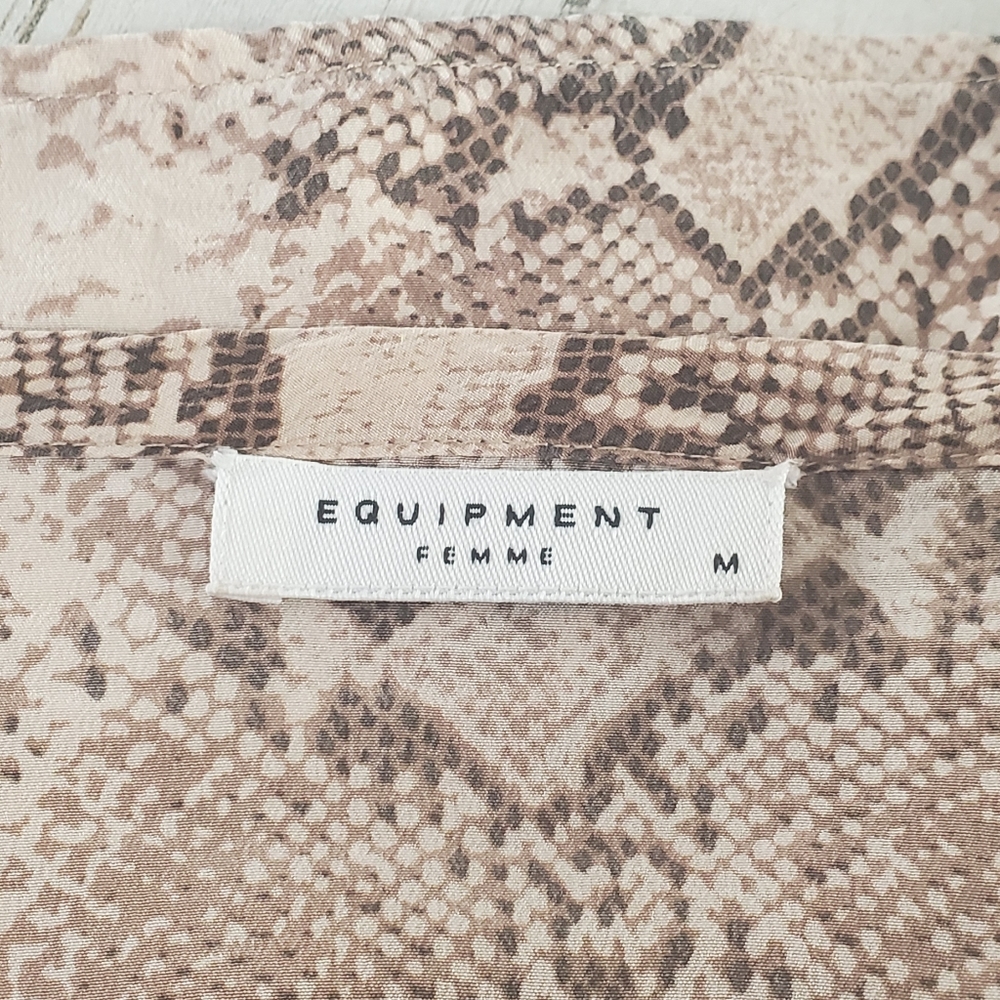 Nwot Equipment Riley Python Snakeskin Print Top M - image 6